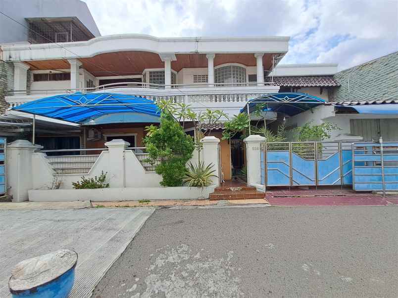 dijual rumah grogol tomang jakarta