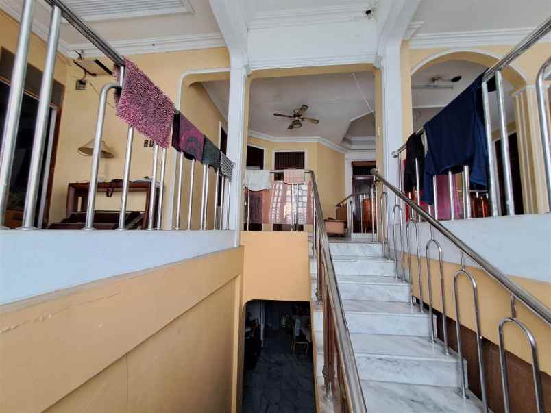 dijual rumah grogol tomang jakarta