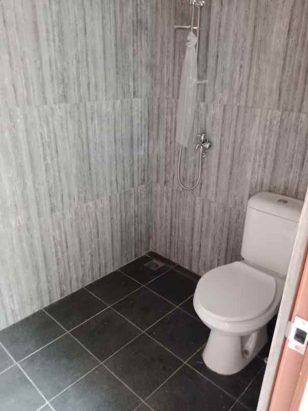 dijual rumah gunungpati