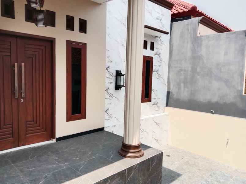 dijual rumah gunungpati