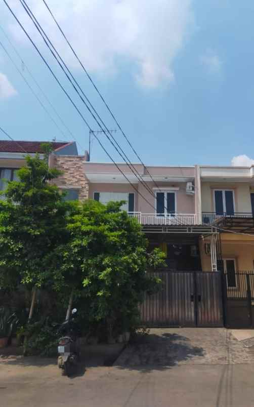 dijual rumah harapan indah