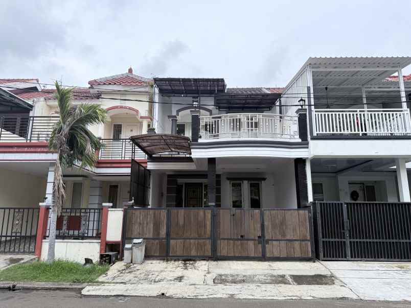 dijual rumah harapan indah