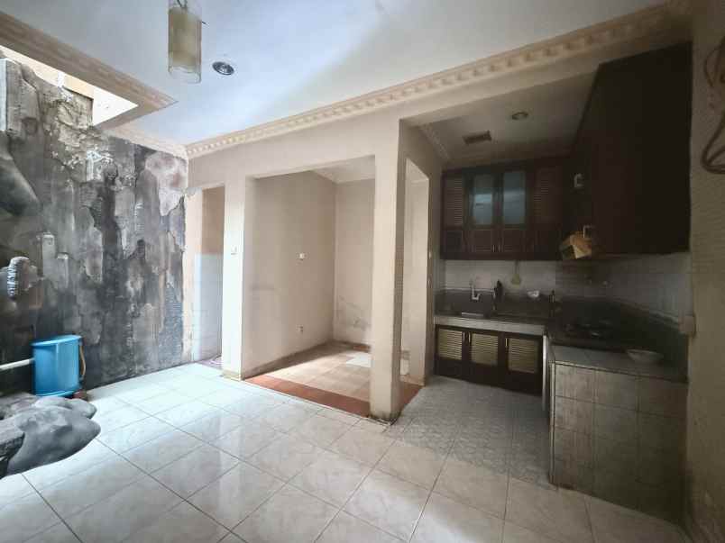 dijual rumah harapan indah