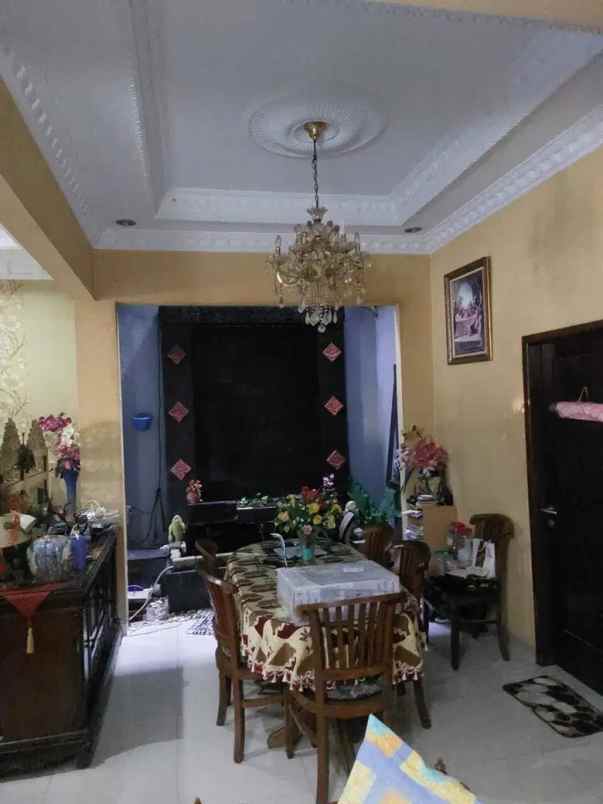 dijual rumah harapan indah cluster aralia