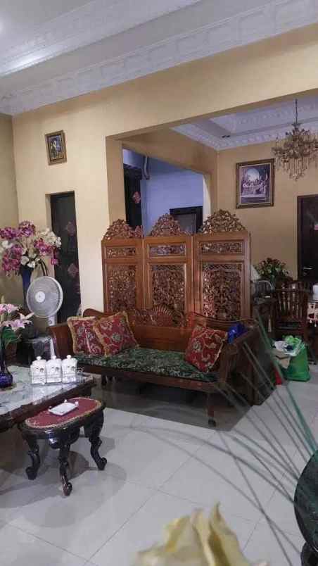 dijual rumah harapan indah cluster aralia