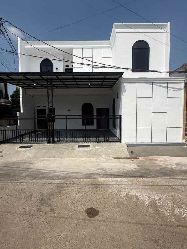 dijual rumah harapan regency