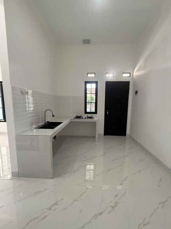 dijual rumah harapan regency