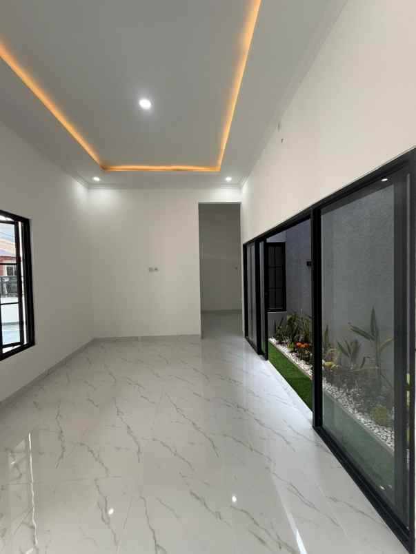 dijual rumah harapan regency