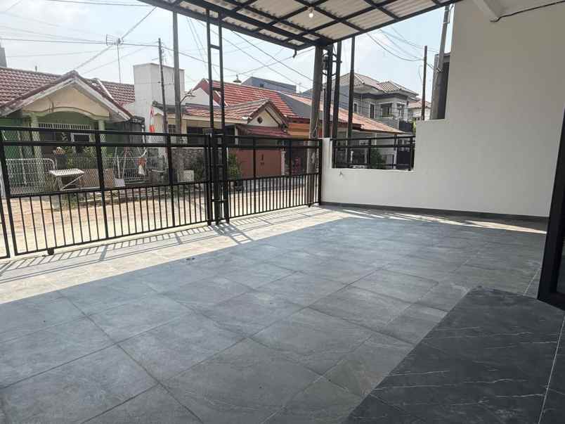 dijual rumah harapan regency