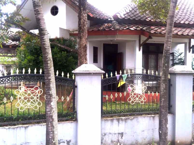dijual rumah hook 300m