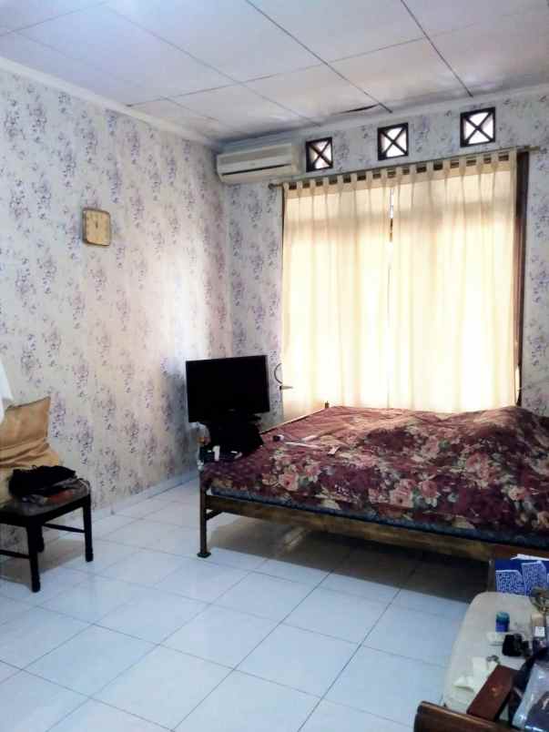 dijual rumah hook 300m