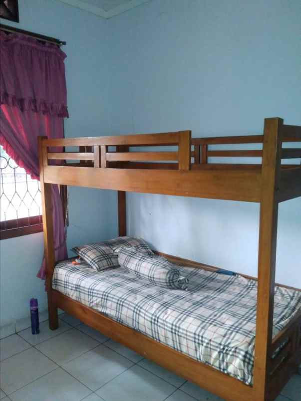 dijual rumah hook 300m