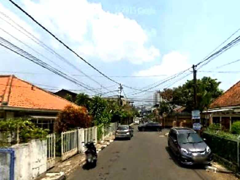 dijual rumah hook lokasi strategis di sayap jl braga