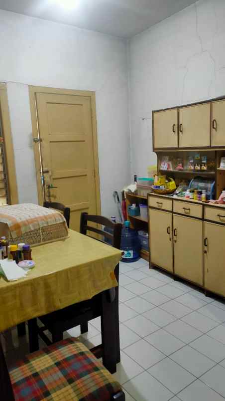 dijual rumah hook lokasi strategis di sayap jl braga