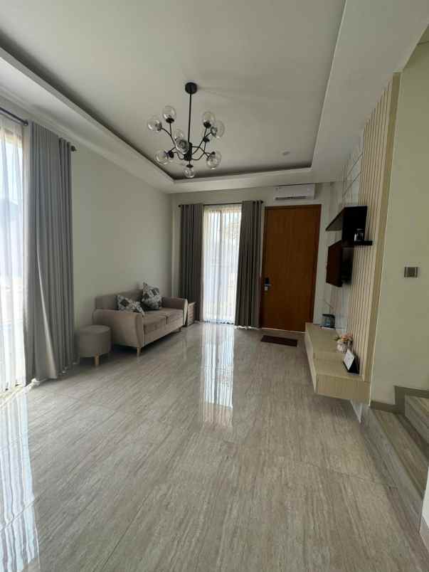 dijual rumah hook sentul the sanctuary