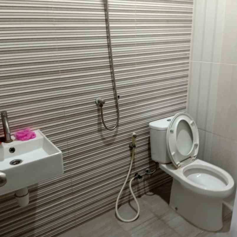 dijual rumah imperial gading sukapura