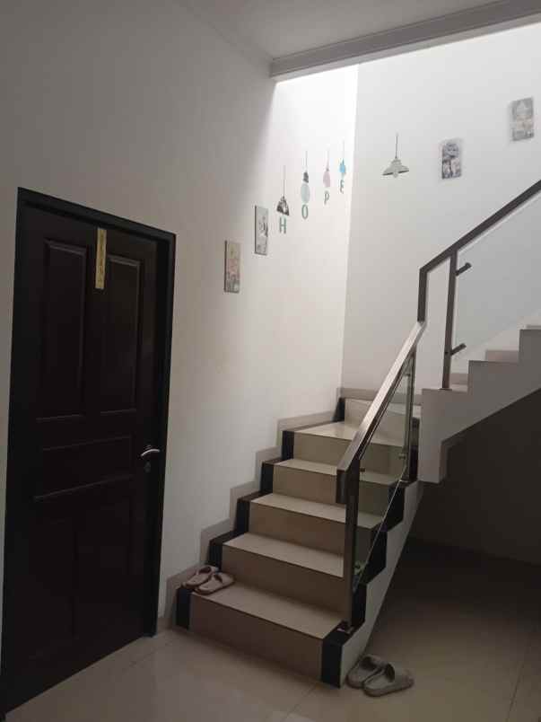 dijual rumah imperial gading sukapura