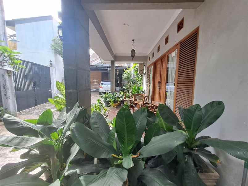 dijual rumah jaka setia bekasi selatan