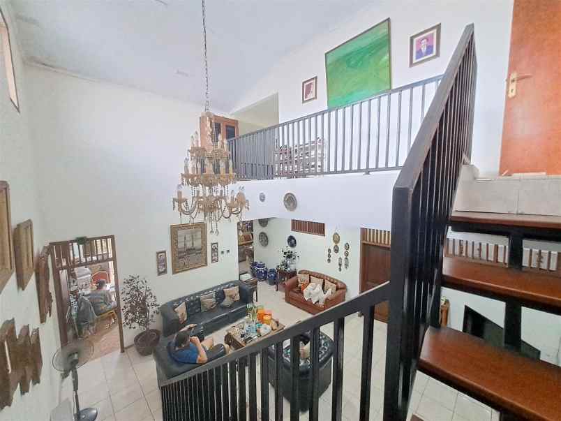 dijual rumah jaka setia bekasi selatan