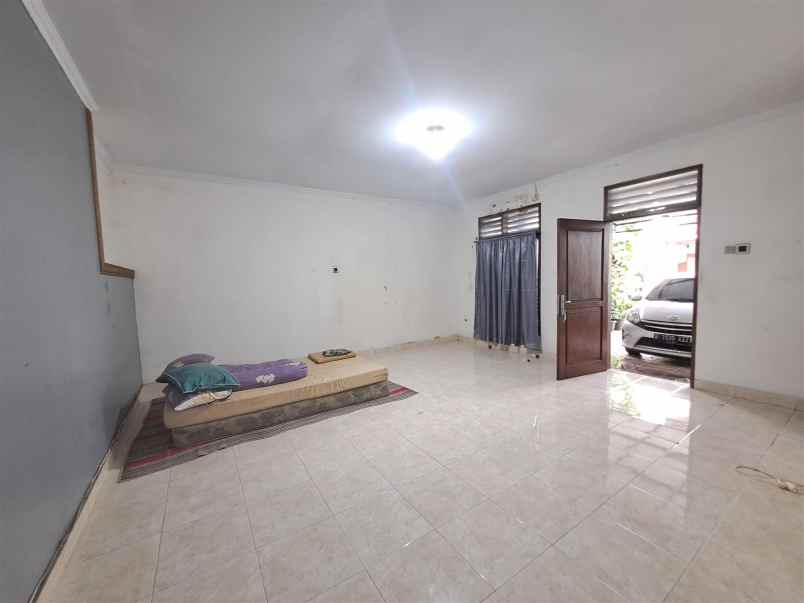 dijual rumah jaka setia bekasi selatan