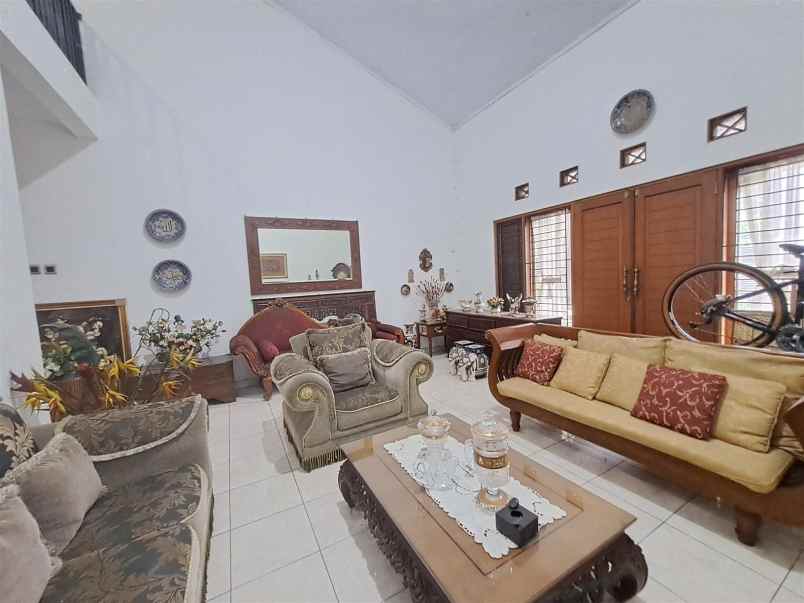 dijual rumah jaka setia bekasi selatan