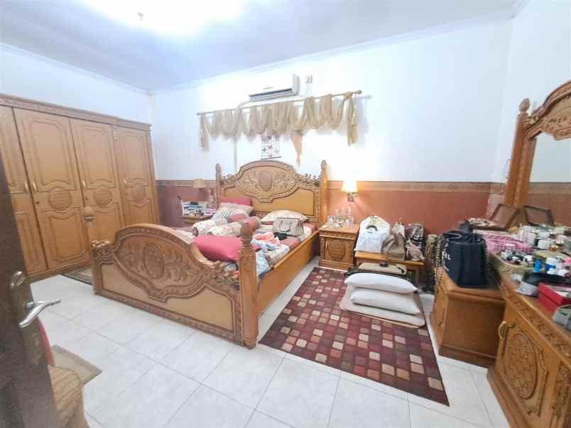 dijual rumah jaka setia bekasi selatan