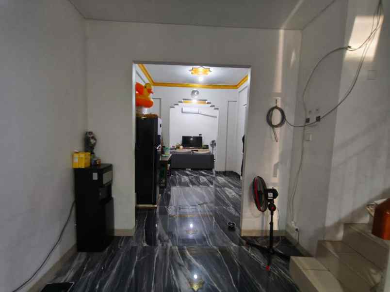 dijual rumah jakarta garden city