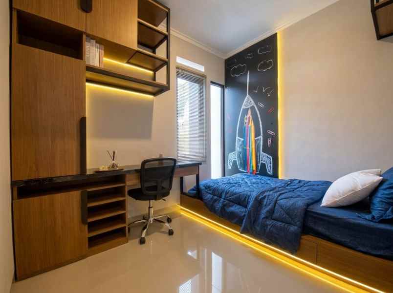 dijual rumah jalan babengket cihideung