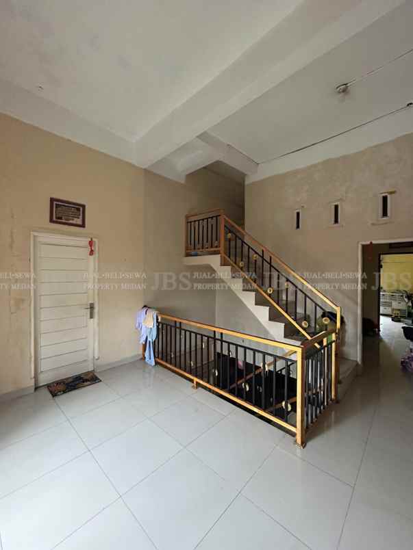 dijual rumah jalan brigjend katamso gg