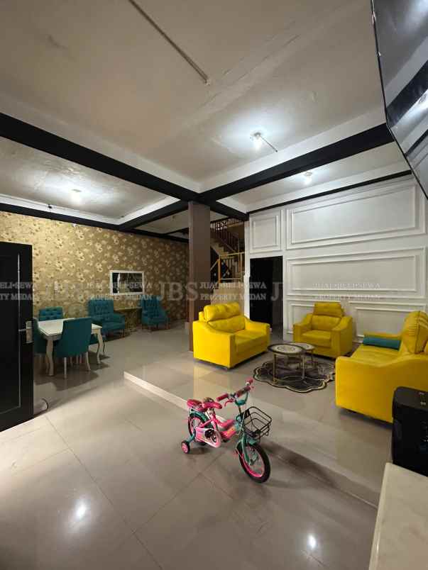 dijual rumah jalan brigjend katamso gg
