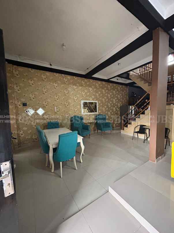 dijual rumah jalan brigjend katamso gg