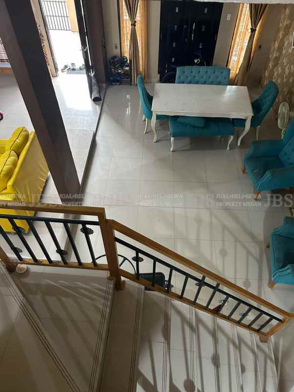 dijual rumah jalan brigjend katamso gg