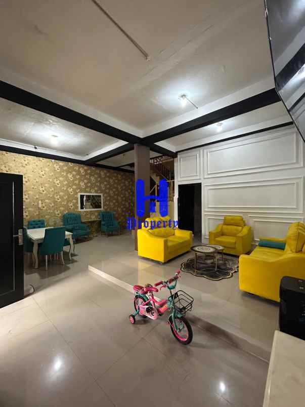 dijual rumah jalan brigjend katamso gg