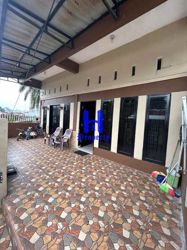 dijual rumah jalan brigjend katamso gg