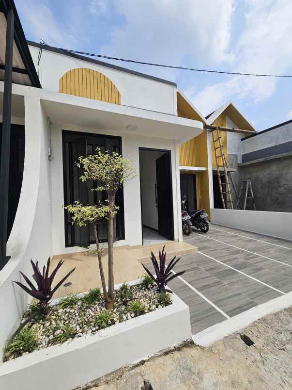dijual rumah jalan bungsan bedahan
