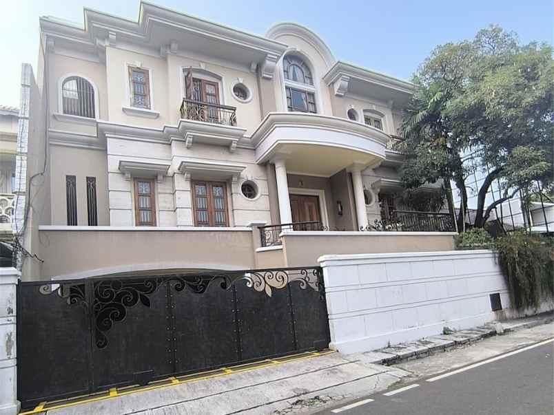 dijual rumah jalan cemapak putih timur
