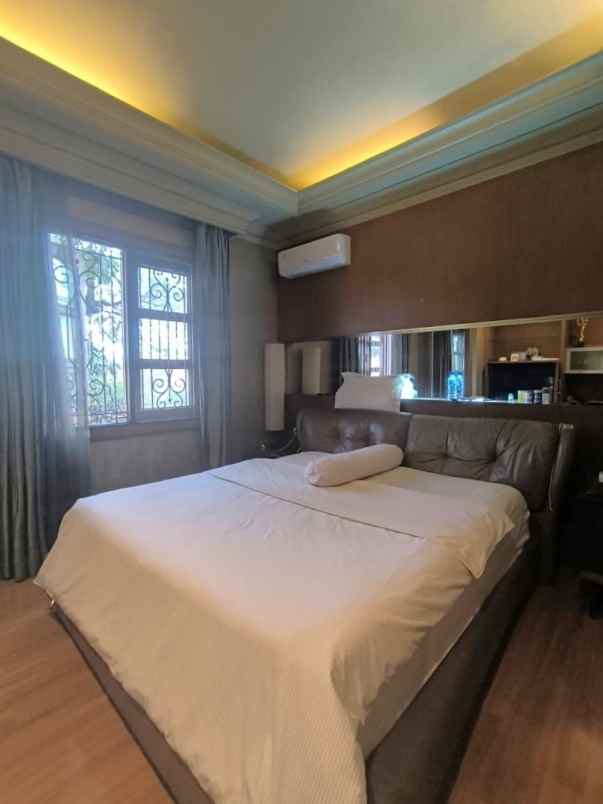 dijual rumah jalan cemapak putih timur