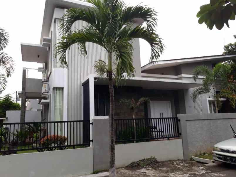 dijual rumah jalan ngesrep barat 3