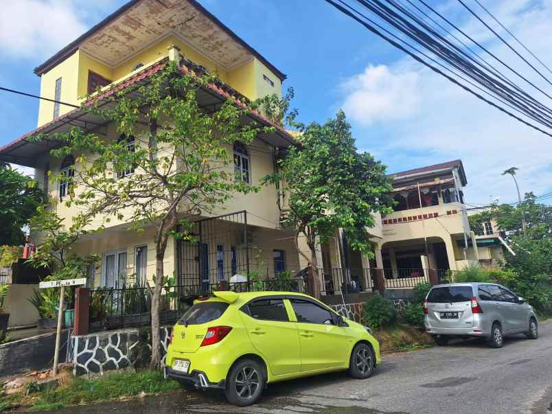 dijual rumah jalan pelita ii no 1