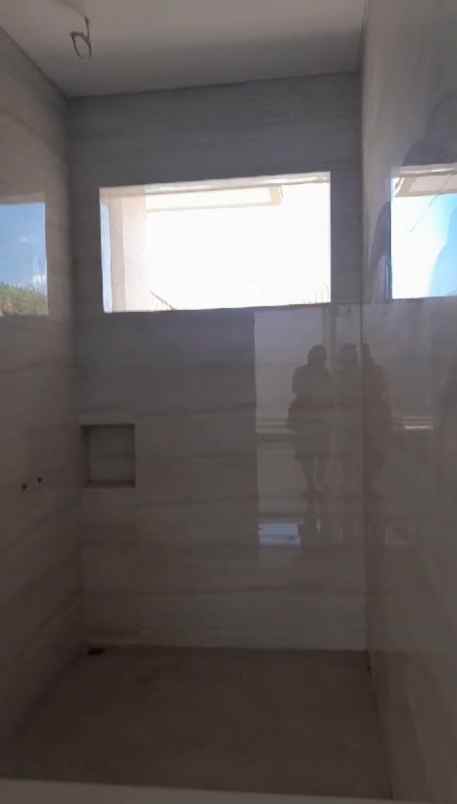 dijual rumah jalan puri widya kencana