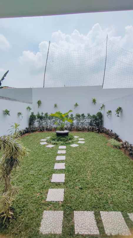 dijual rumah jalan raya lengkong wetan