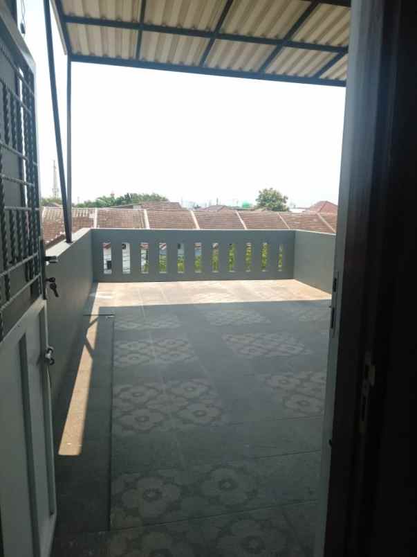 dijual rumah jalan raya pejuang medan