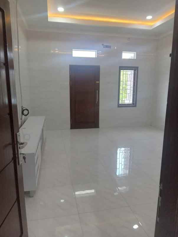 dijual rumah jalan raya pejuang medan