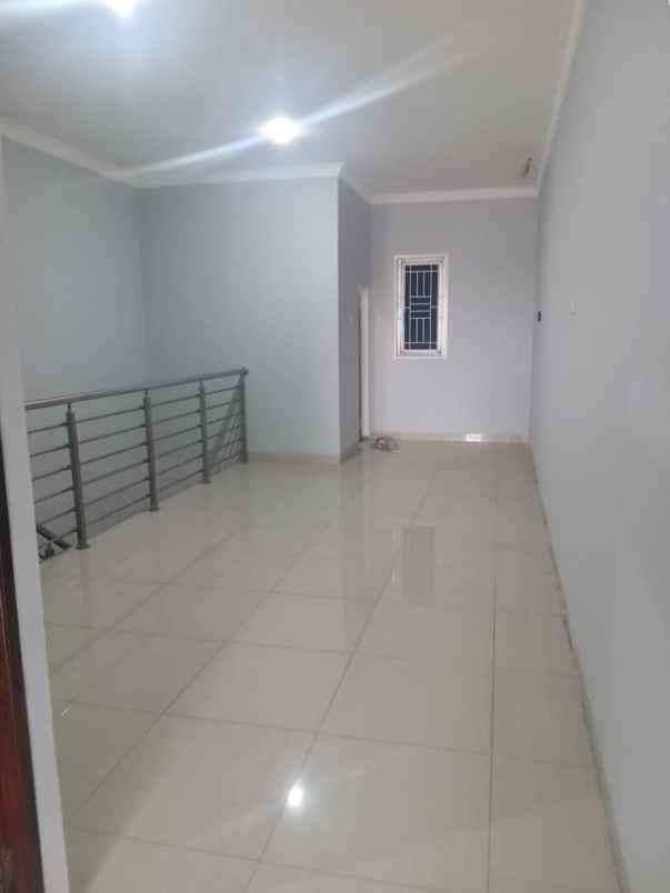dijual rumah jalan raya pejuang medan