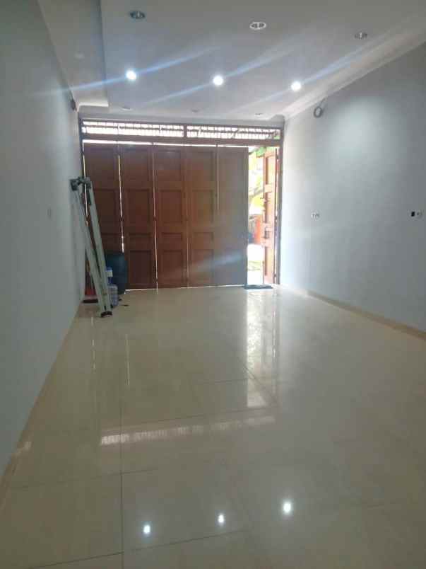 dijual rumah jalan raya pejuang medan