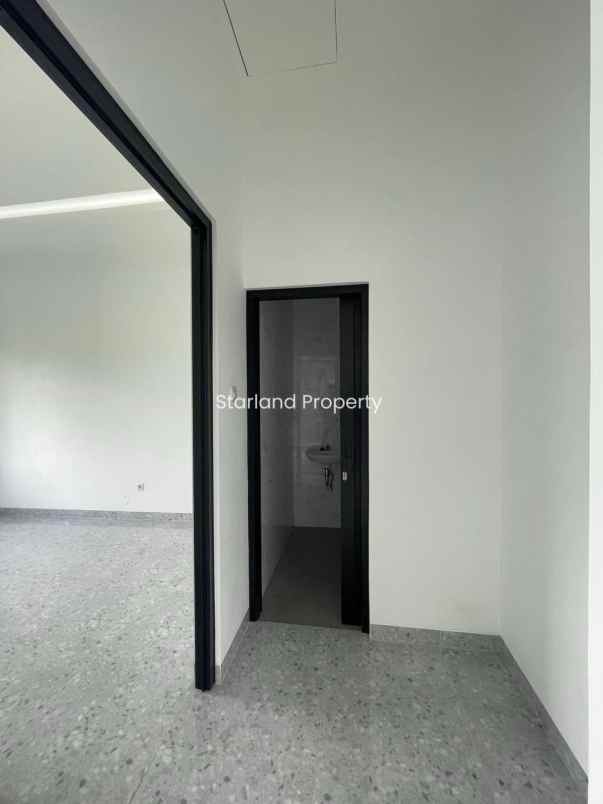 dijual rumah jalan raya permata bintaro