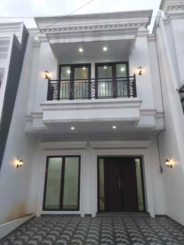 dijual rumah jalan sadar raya ciganjur