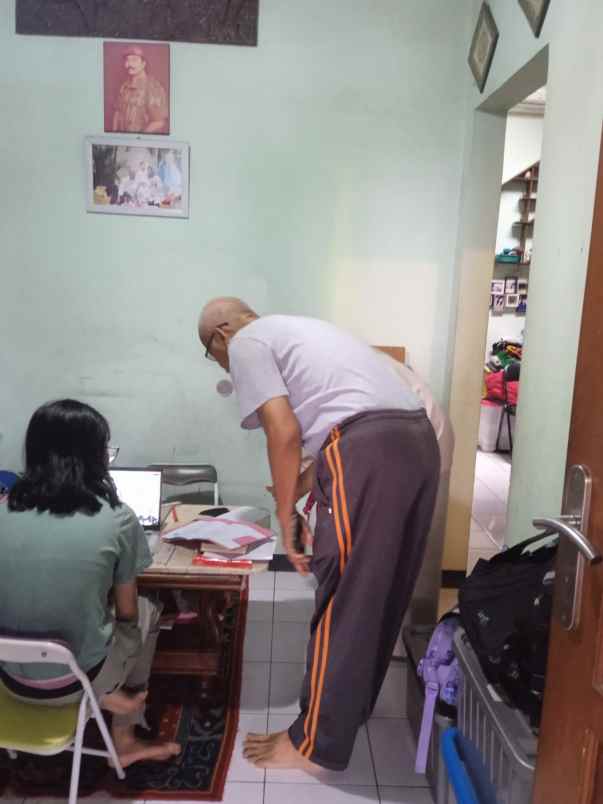 dijual rumah jalan sarijadi