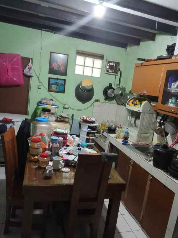 dijual rumah jalan sarijadi
