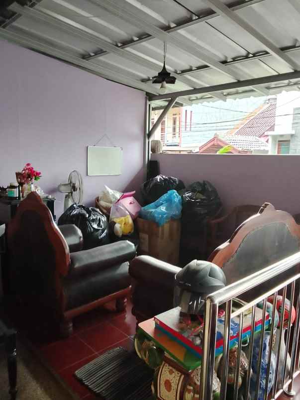 dijual rumah jalan sarijadi